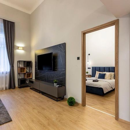 Exclusive New York Residence In The Heart Of Budapest Exterior photo